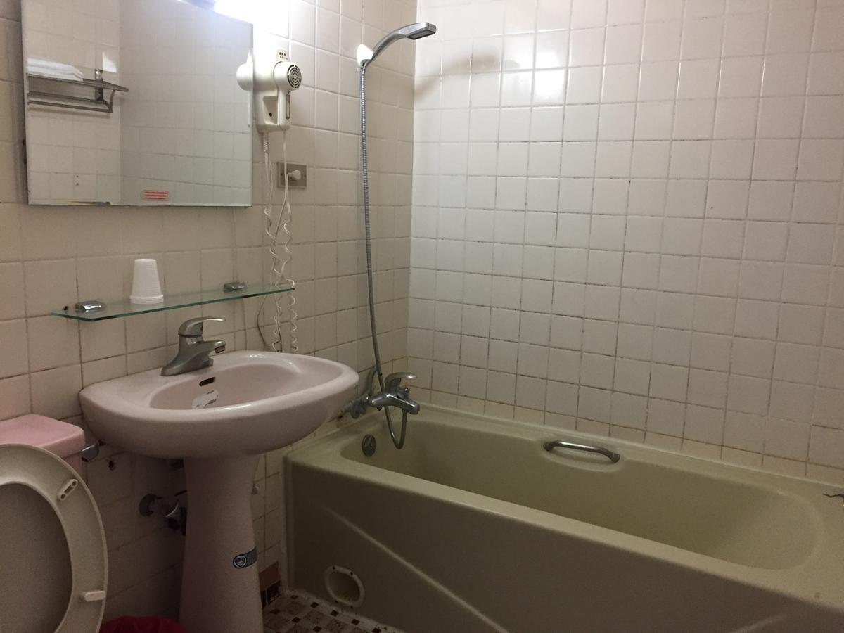 King Lo Tung Hotel Луодонг Екстериор снимка