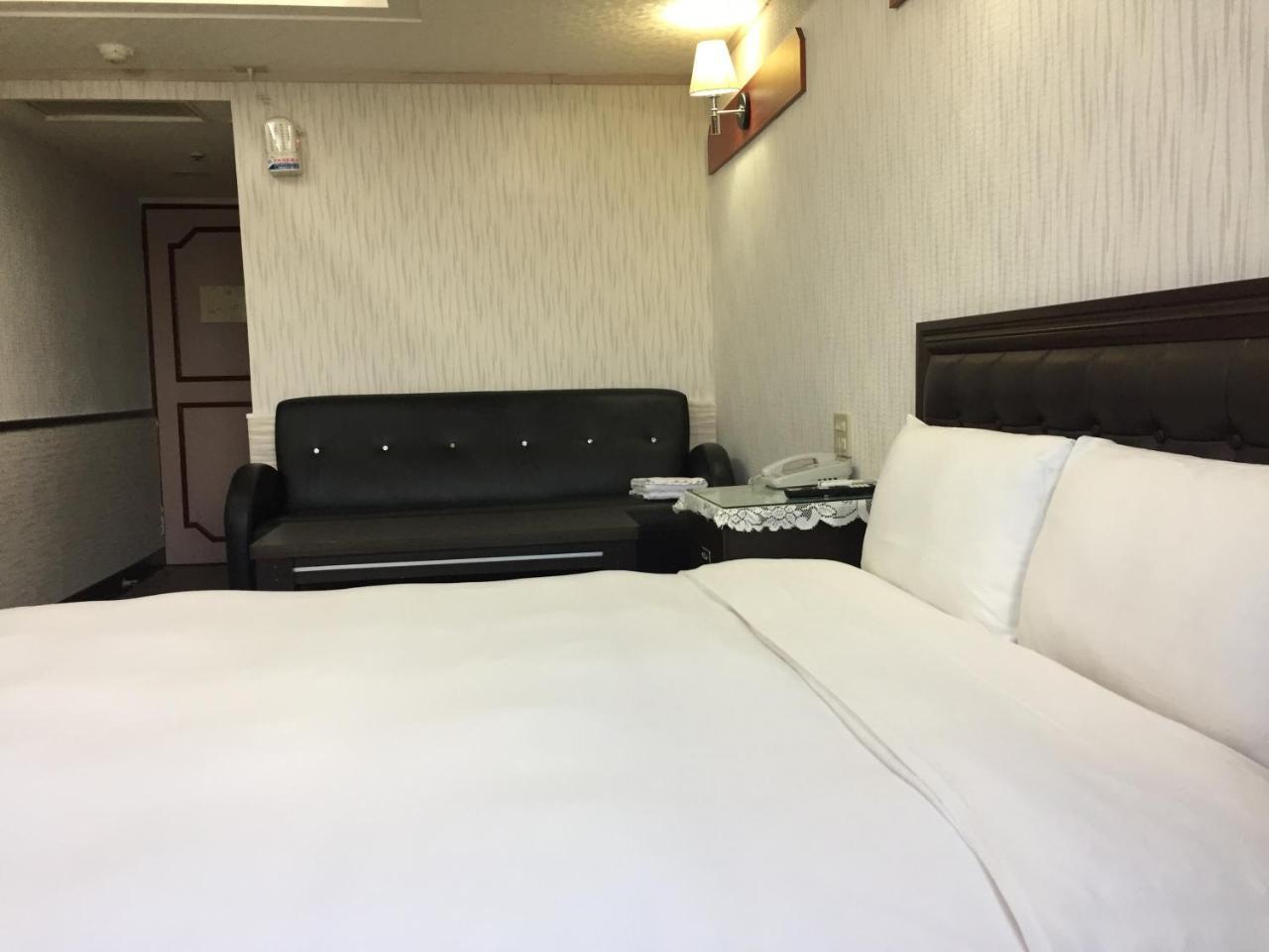 King Lo Tung Hotel Луодонг Екстериор снимка