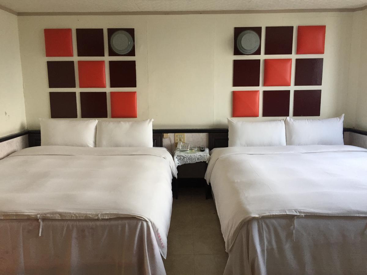 King Lo Tung Hotel Луодонг Екстериор снимка